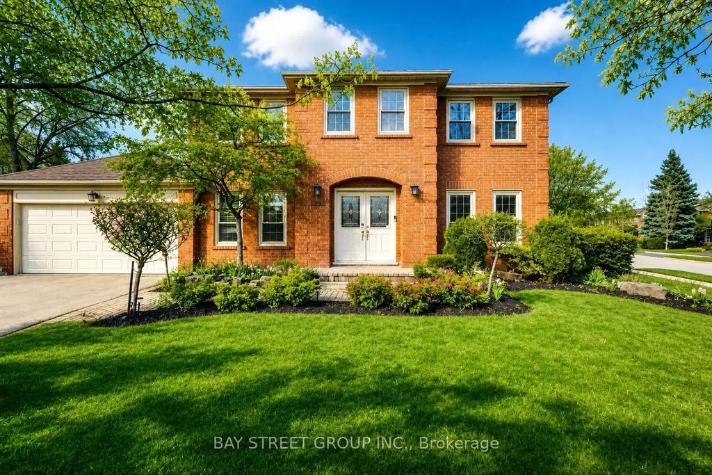 1305 Monks Passage, Oakville