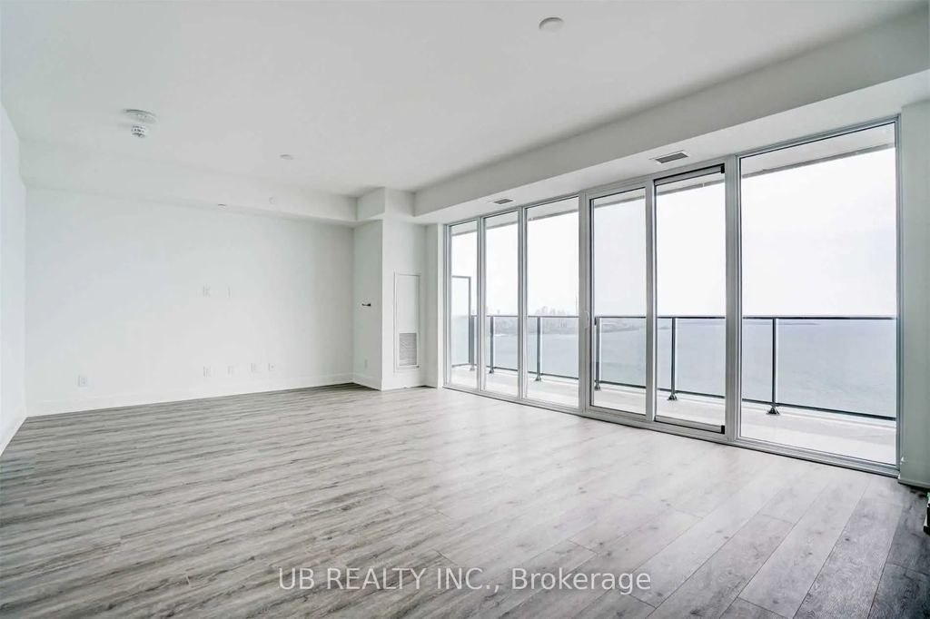 70 Annie Craig Drive 5005, Toronto W06