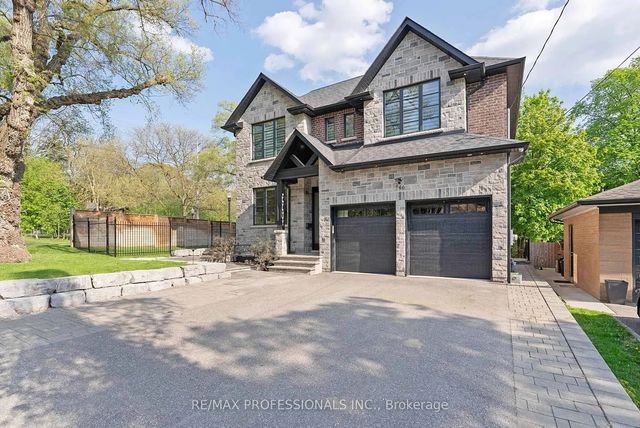 146 Thompson Avenue, Toronto W07