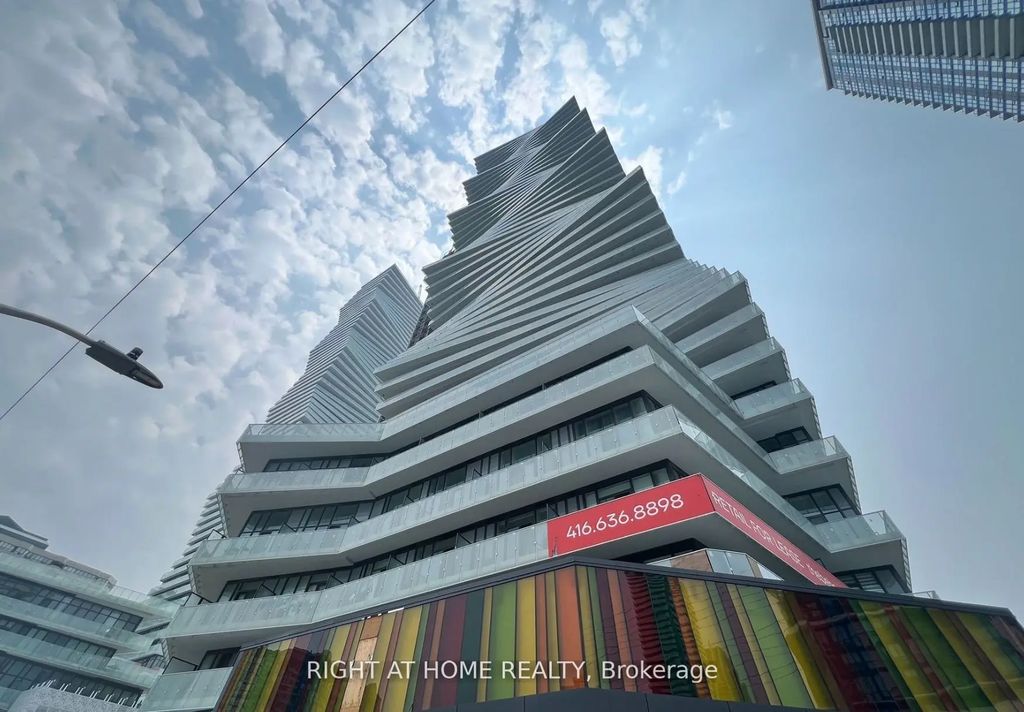 3900 Confederation Parkway 2507, Mississauga