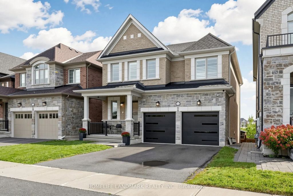 563 Beam Court, Milton