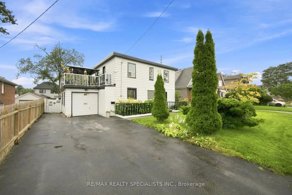 39 Macdonald Street, Toronto W06