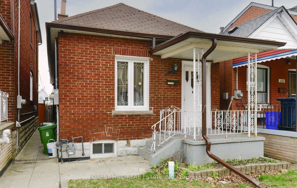 120 Earlscourt Avenue, Toronto W03
