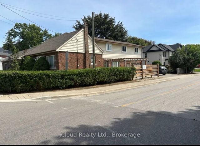 320 Pine Street, Milton
