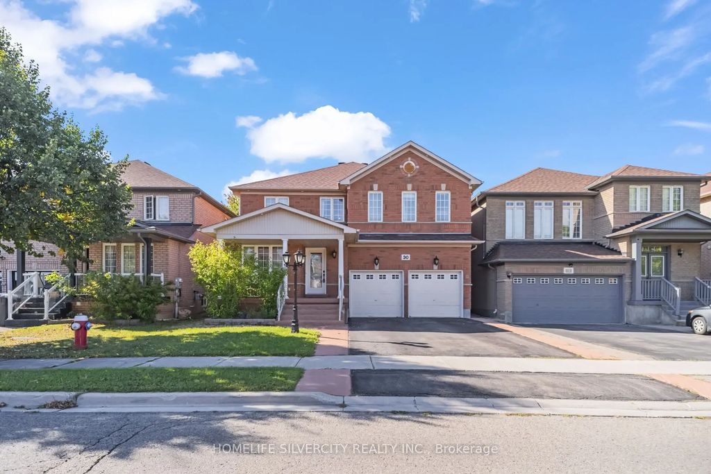 30 Fairhill Avenue, Brampton