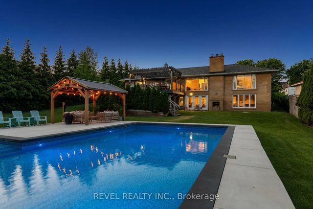 1648 Crediton Parkway, Mississauga