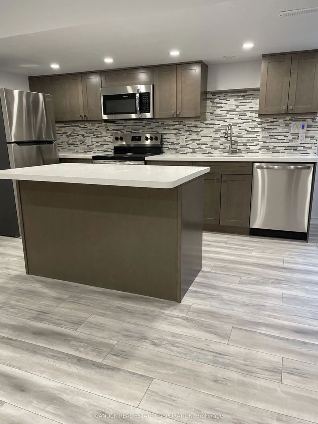 11 Navenby Crescent Lower Unit, Toronto W05