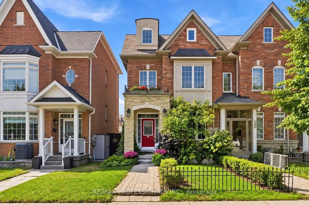 26 Abraham Welsh Road, Toronto W05
