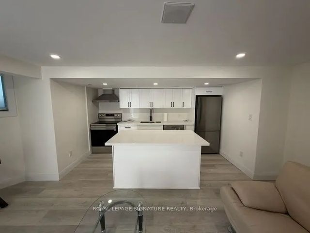 7094 Drumcashel Court #2 (basement), Mississauga