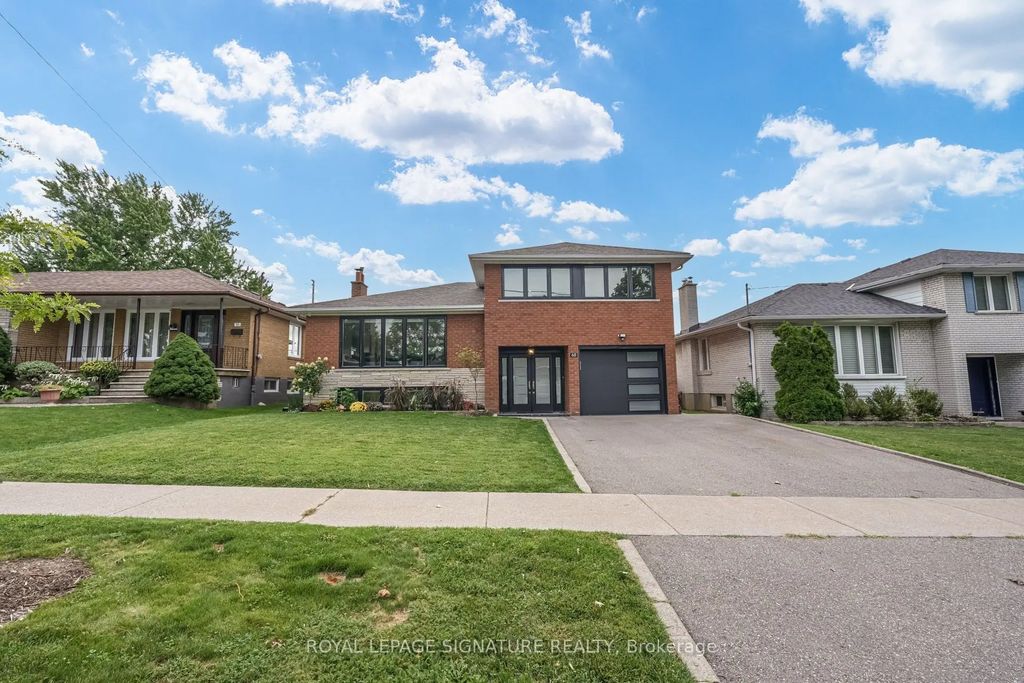 68 Stapleton Drive, Toronto W09