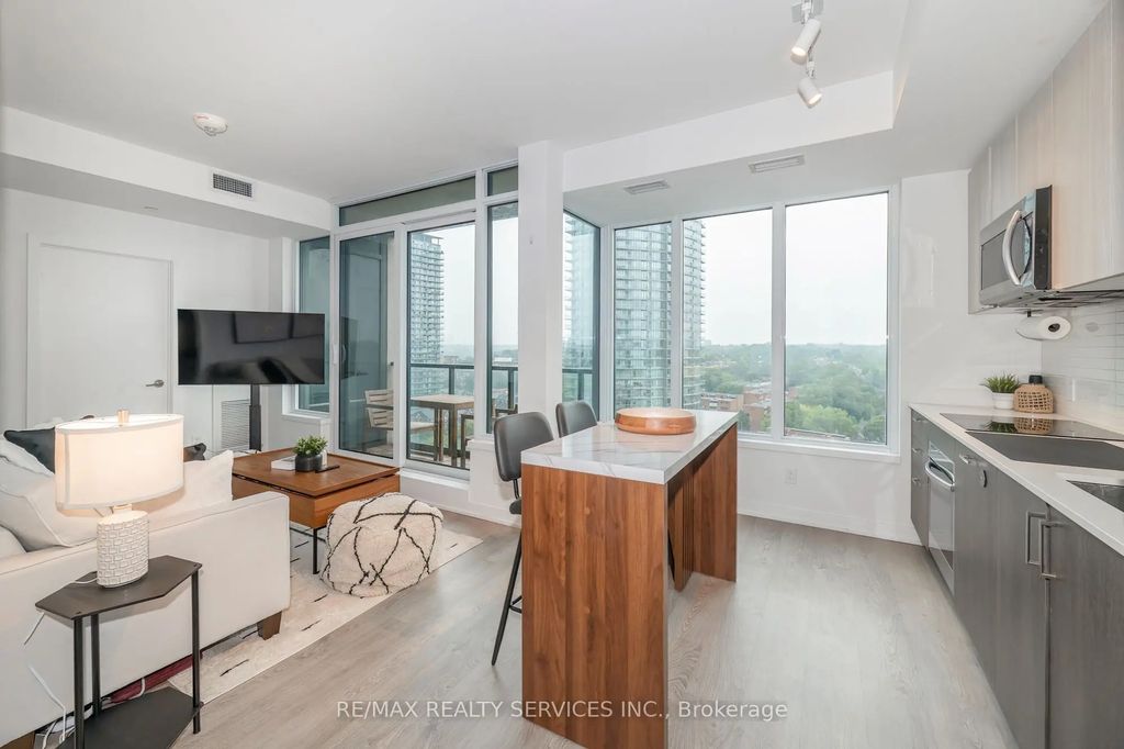 1926 Lake Shore Boulevard W 1616, Toronto W01
