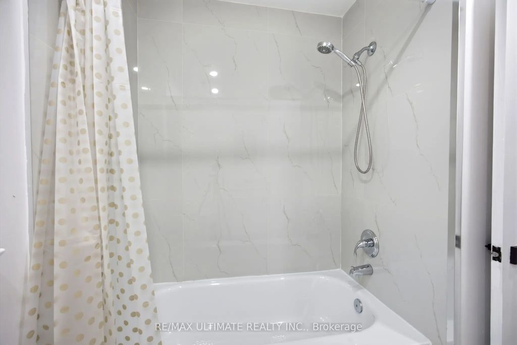 355 Culford Road, Toronto W04