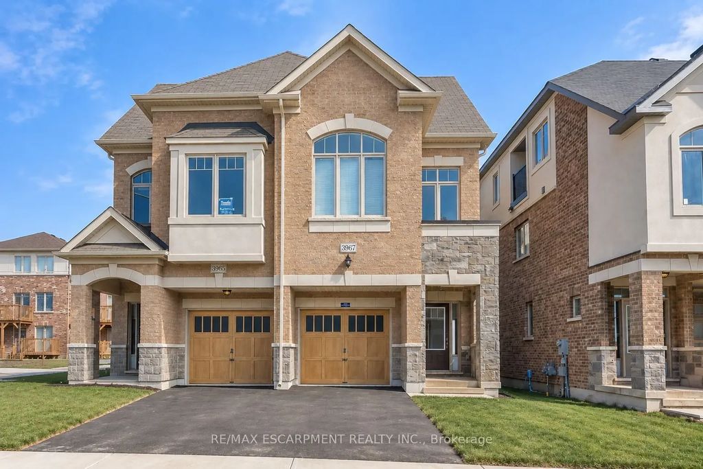 3967 Leonardo Street, Burlington