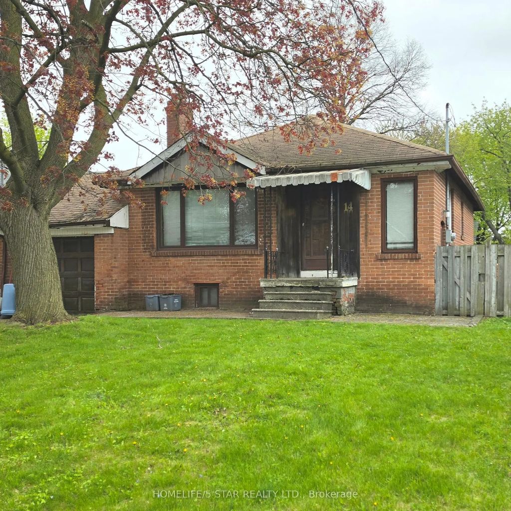 14 Northglen Avenue, Toronto W08