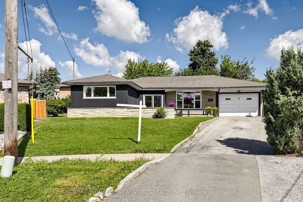 12 Greyfriar Court, Toronto W05