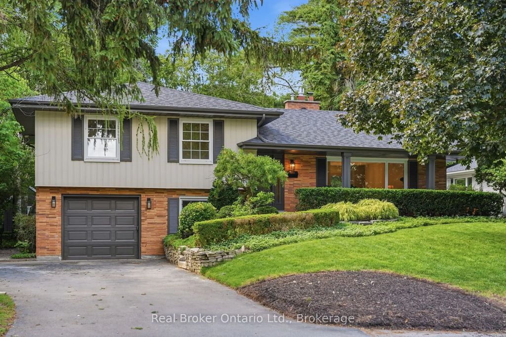 571 Leonard Court, Burlington