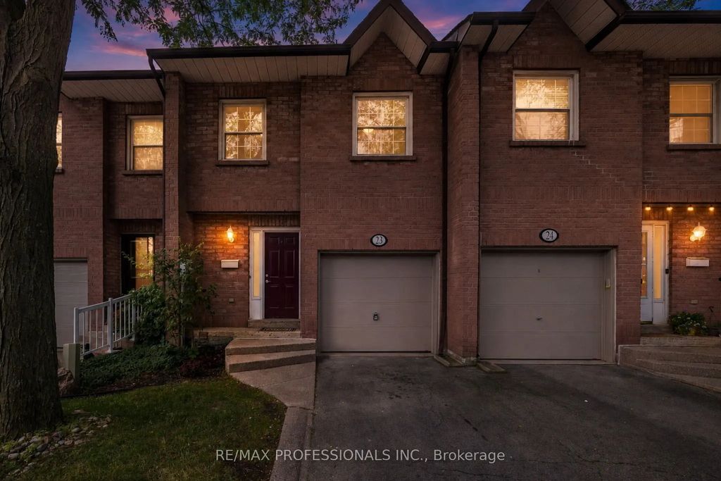 2004 Glenada Crescent 23, Oakville