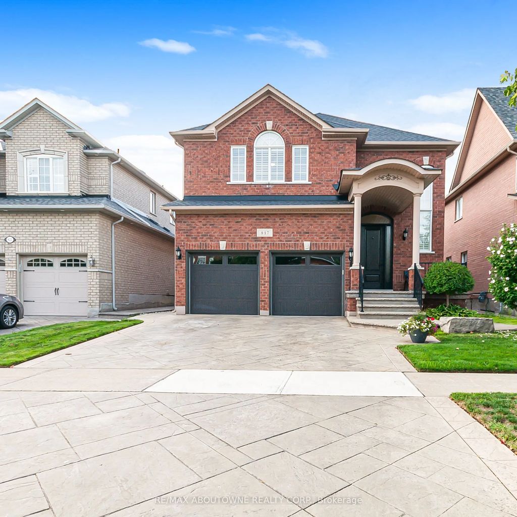 817 Brass Winds Place, Mississauga