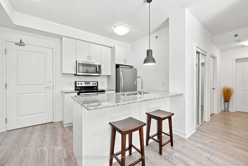 2486 Old Bronte Road 203, Oakville