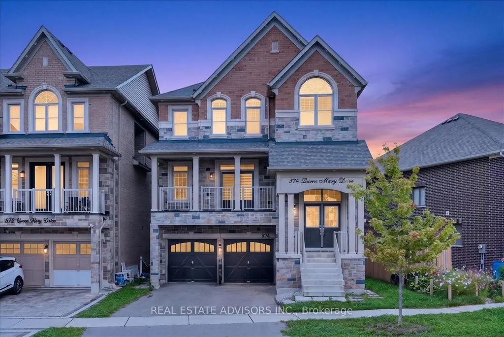 574 Queen Mary Drive, Brampton