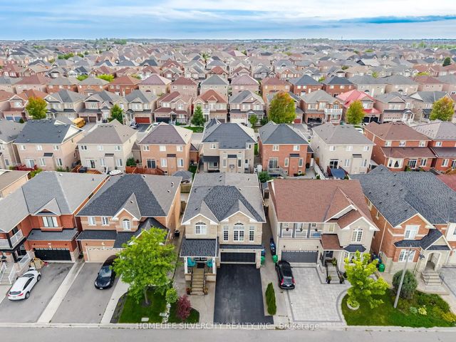 11 Swales Crescent, Brampton