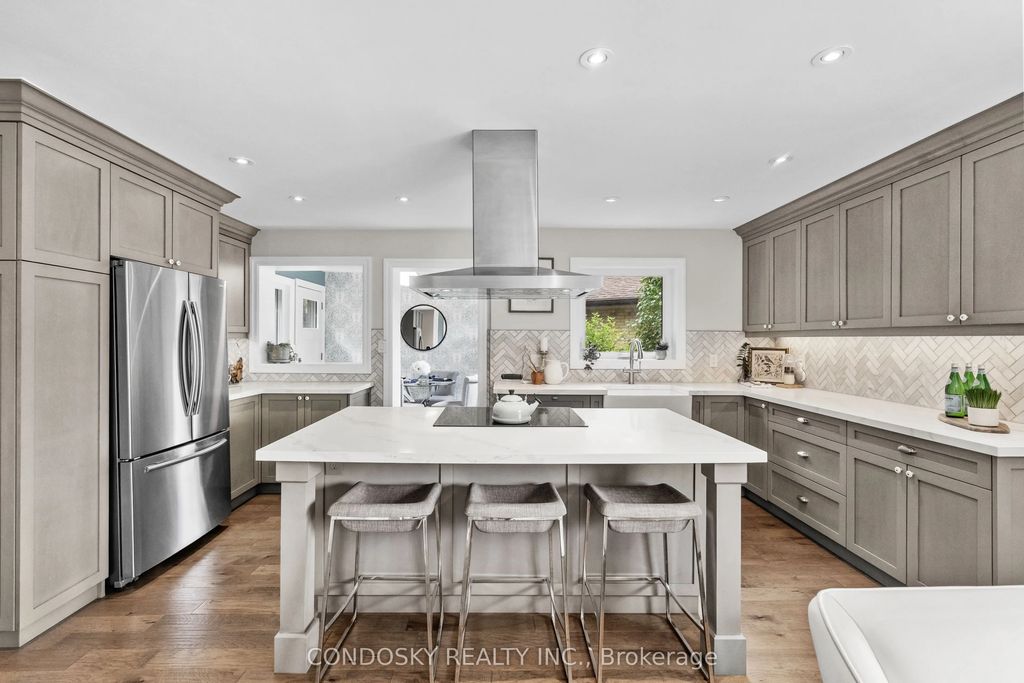 15 Gibbons Place, Halton Hills