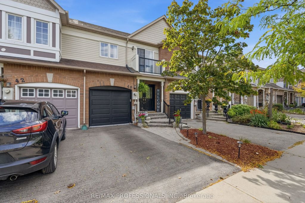 40 Dominion Gardens Drive, Halton Hills