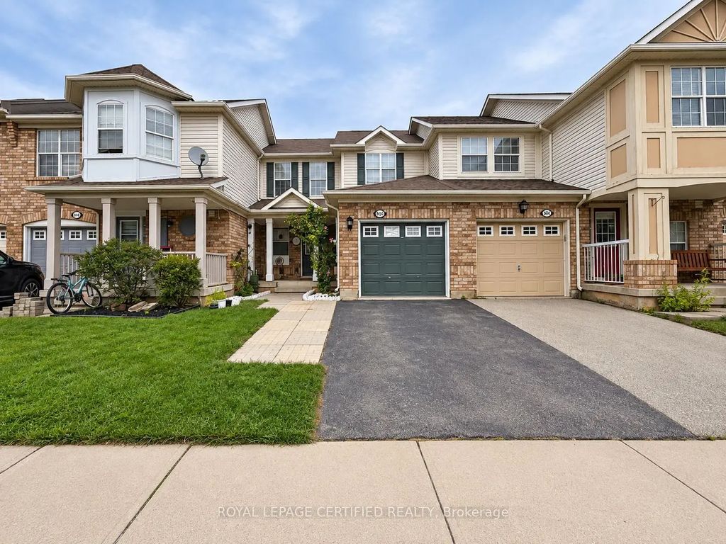 604 Hamilton Crescent, Milton