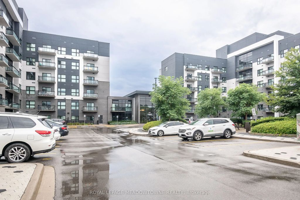 102 Grovewood Common 205, Oakville