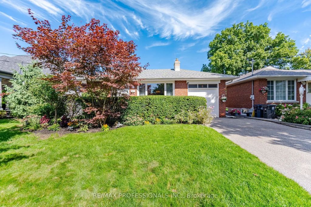 42 Cardigan Road, Toronto W07