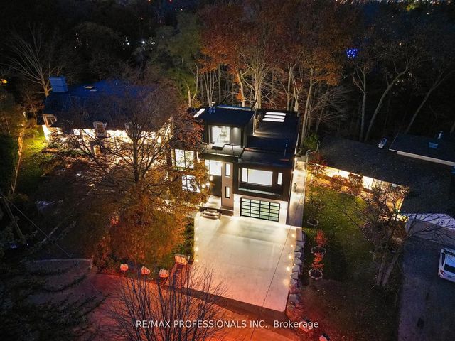 91 Valecrest Drive, Toronto W08