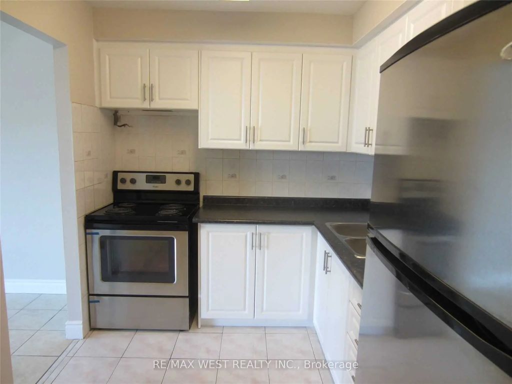 2965 Islington Avenue 7, Toronto W05