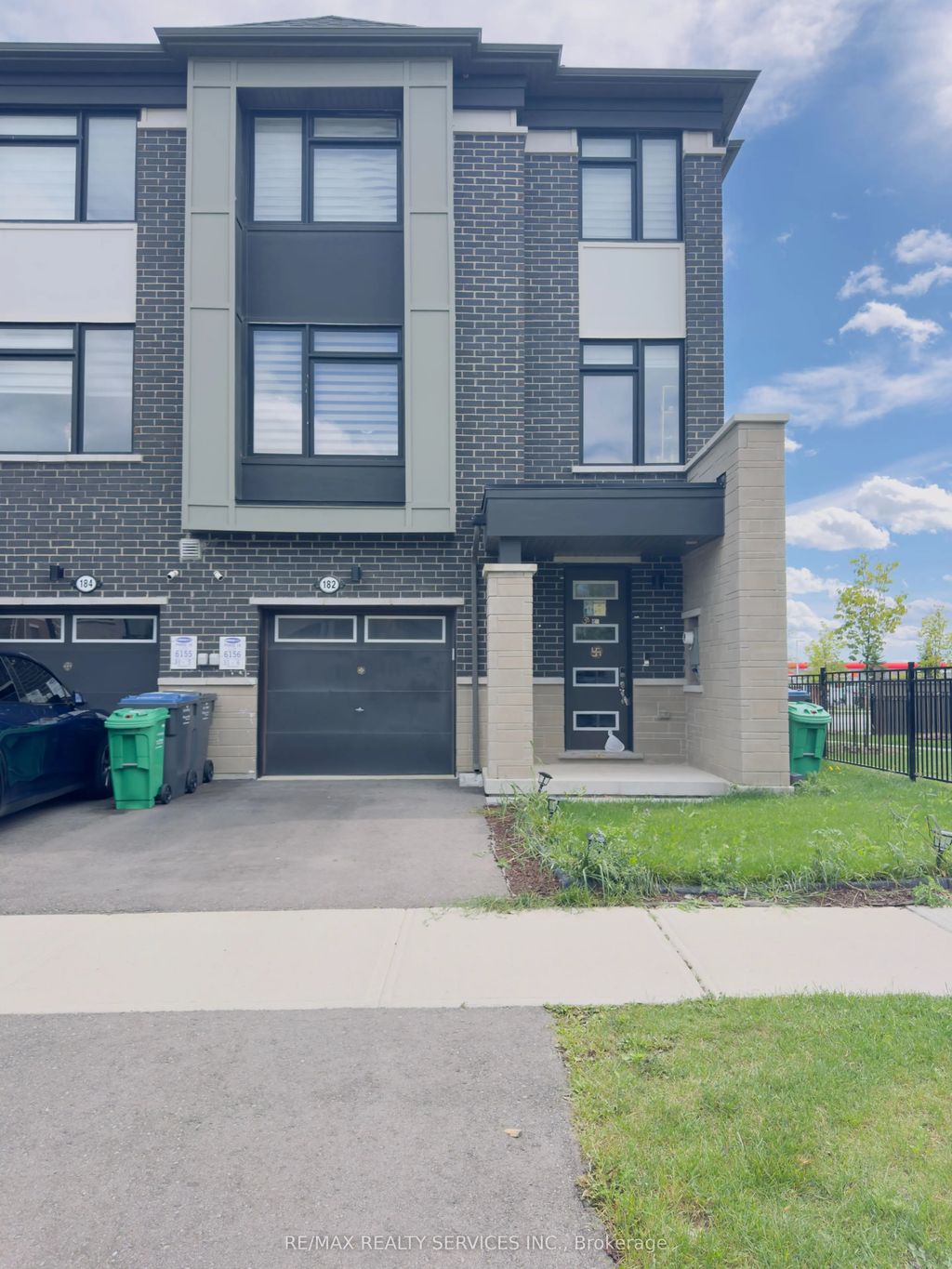 182 Keppel Circle, Brampton