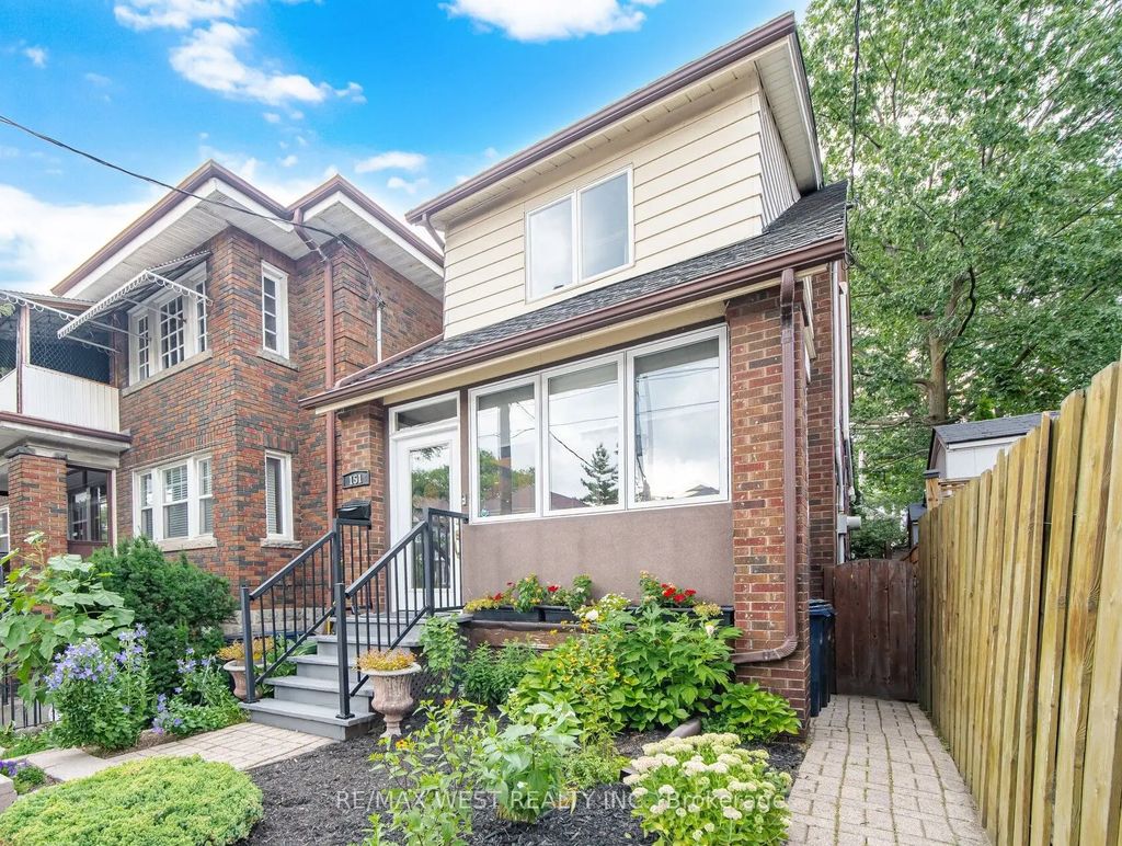 151 Jane Street, Toronto W02