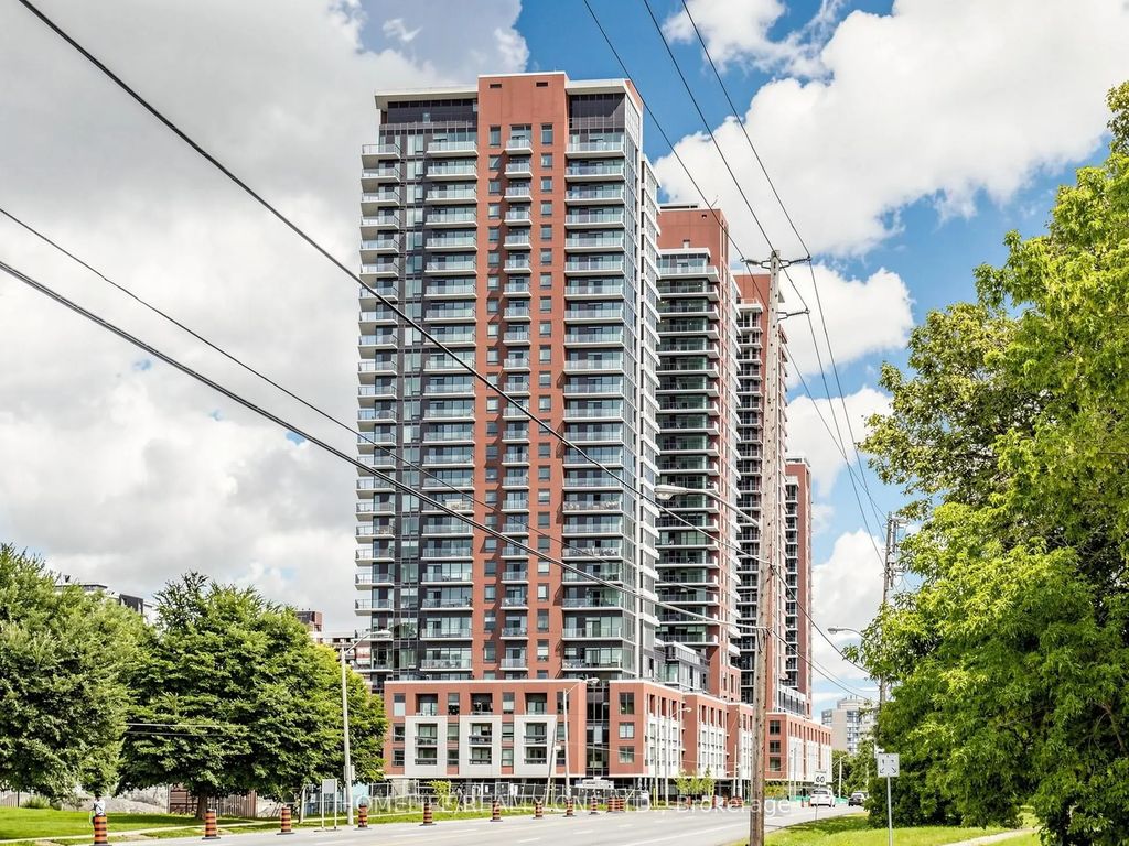 4010 Eglinton Avenue W 919, Toronto W09