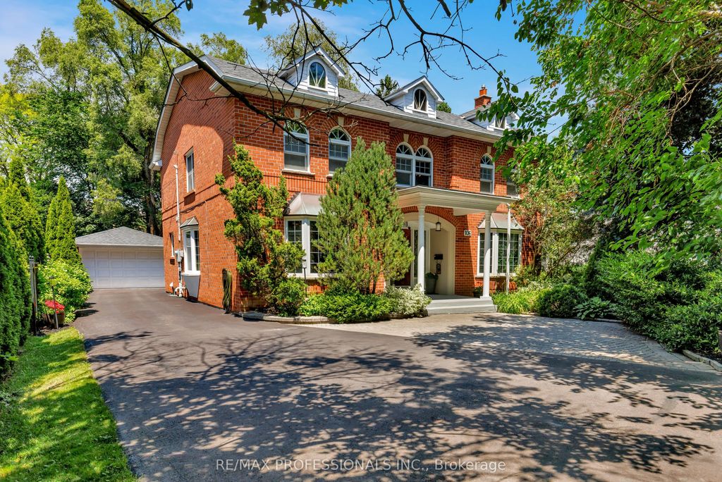 106 Rathburn Road, Toronto W08