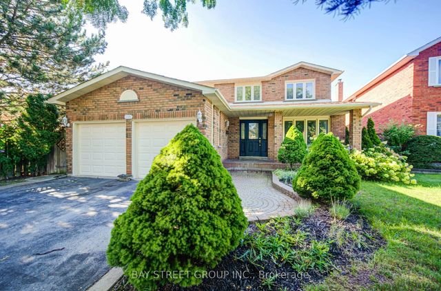 1348 Windrush Drive, Oakville