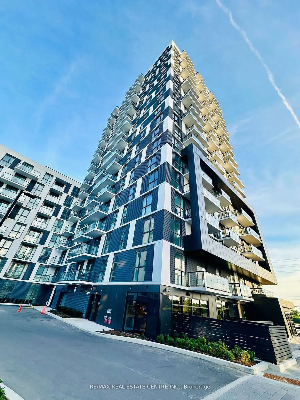 335 Wheat Boom Drive 1311, Oakville