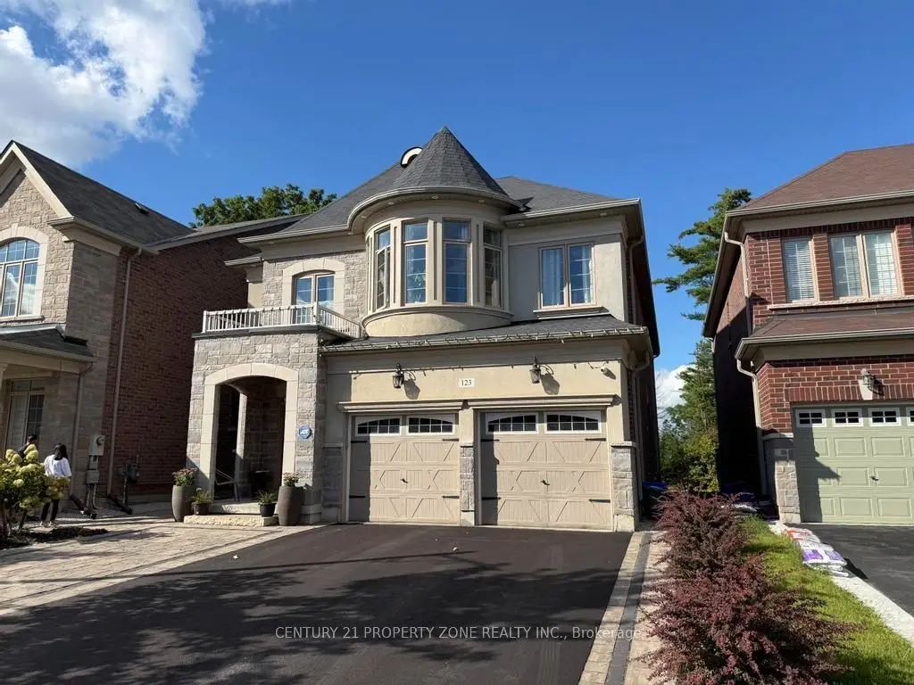 123 Upper Canada Court, Halton Hills