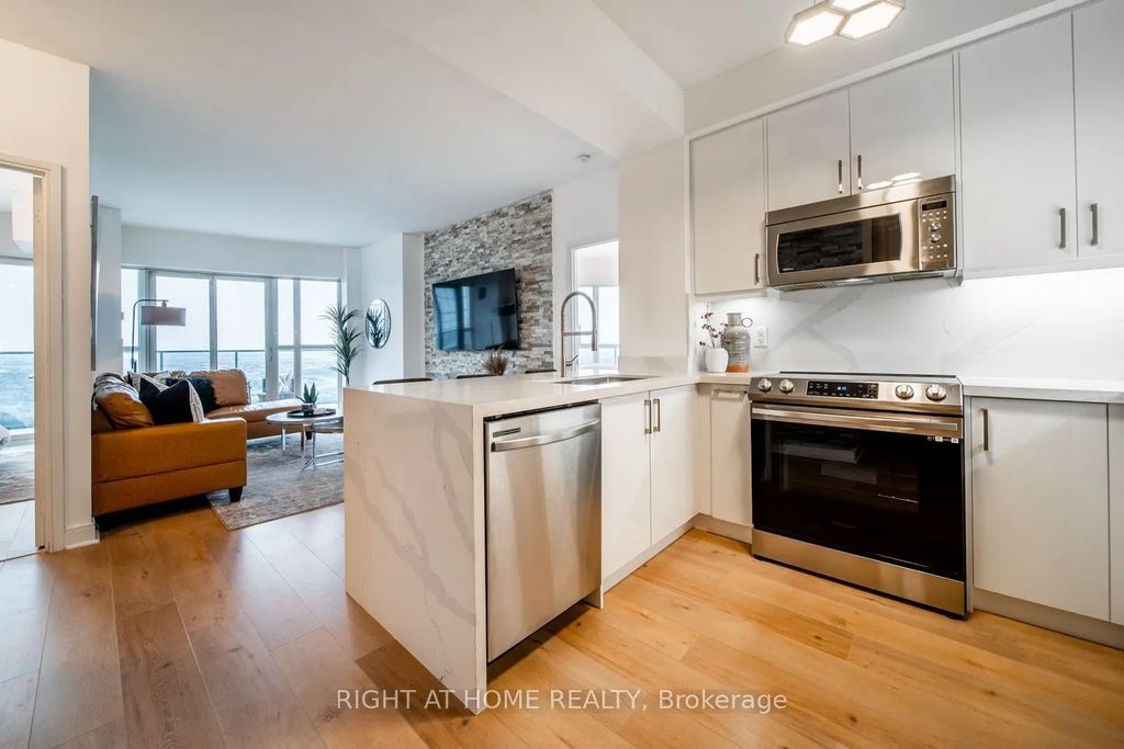 60 Absolute Avenue 5207, Mississauga