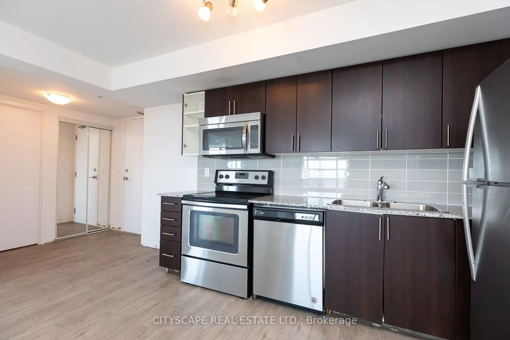 1410 Dupont Street 2304, Toronto W02
