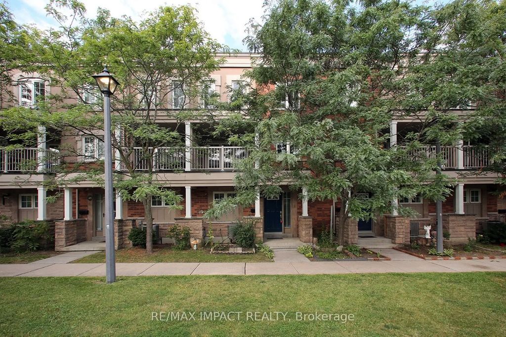 375 Cook Road 48, Toronto W05