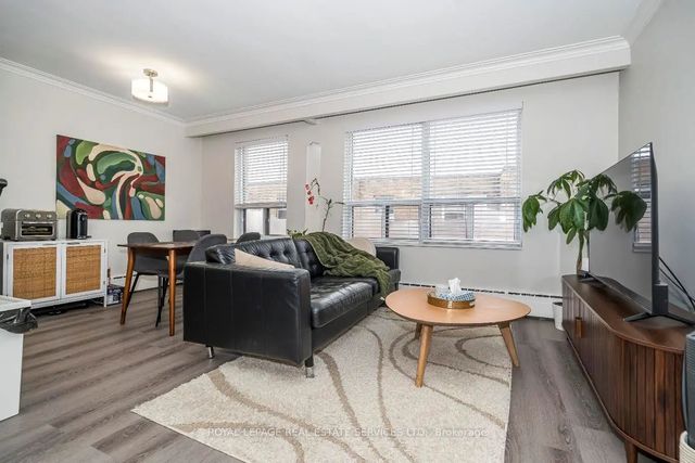 2637 Keele Street 11, Toronto W04