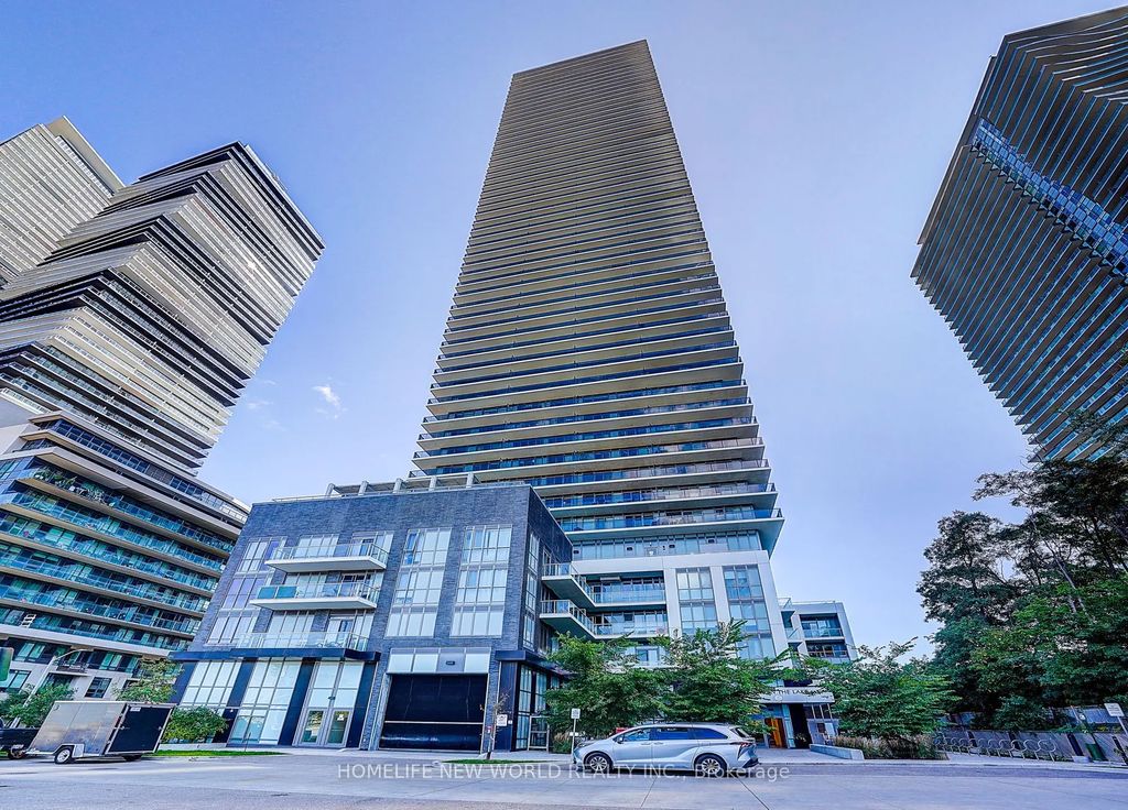 70 Annie Craig Drive 5204, Toronto W06