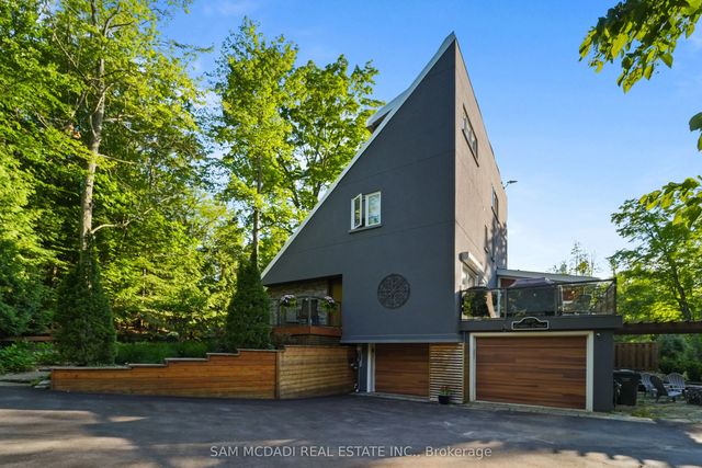2814 Forks Of The Credit Road, Caledon
