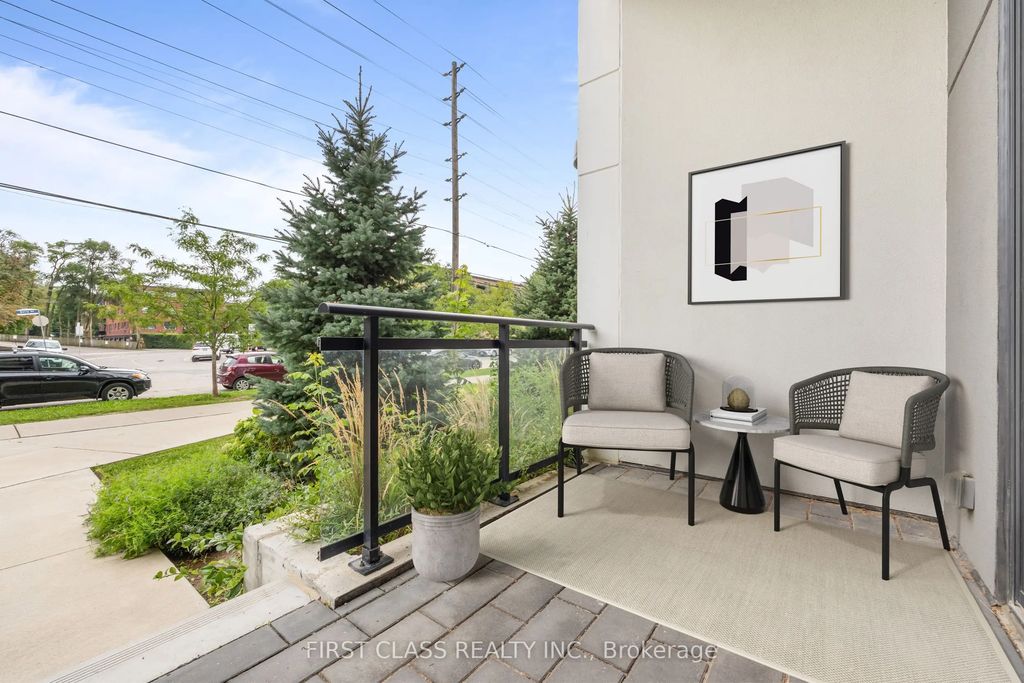 1 Neighbourhood Lane 110, Toronto W07