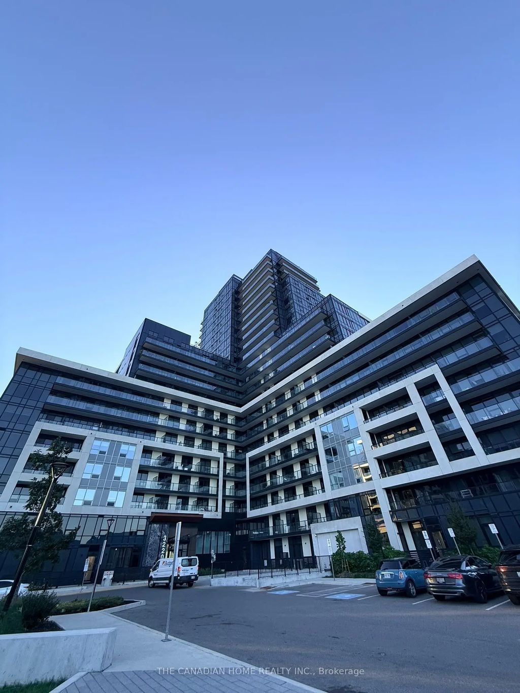 3220 William Coltson Avenue 1406, Oakville