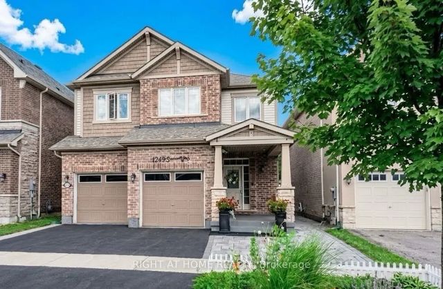 1249 Leger Way, Milton