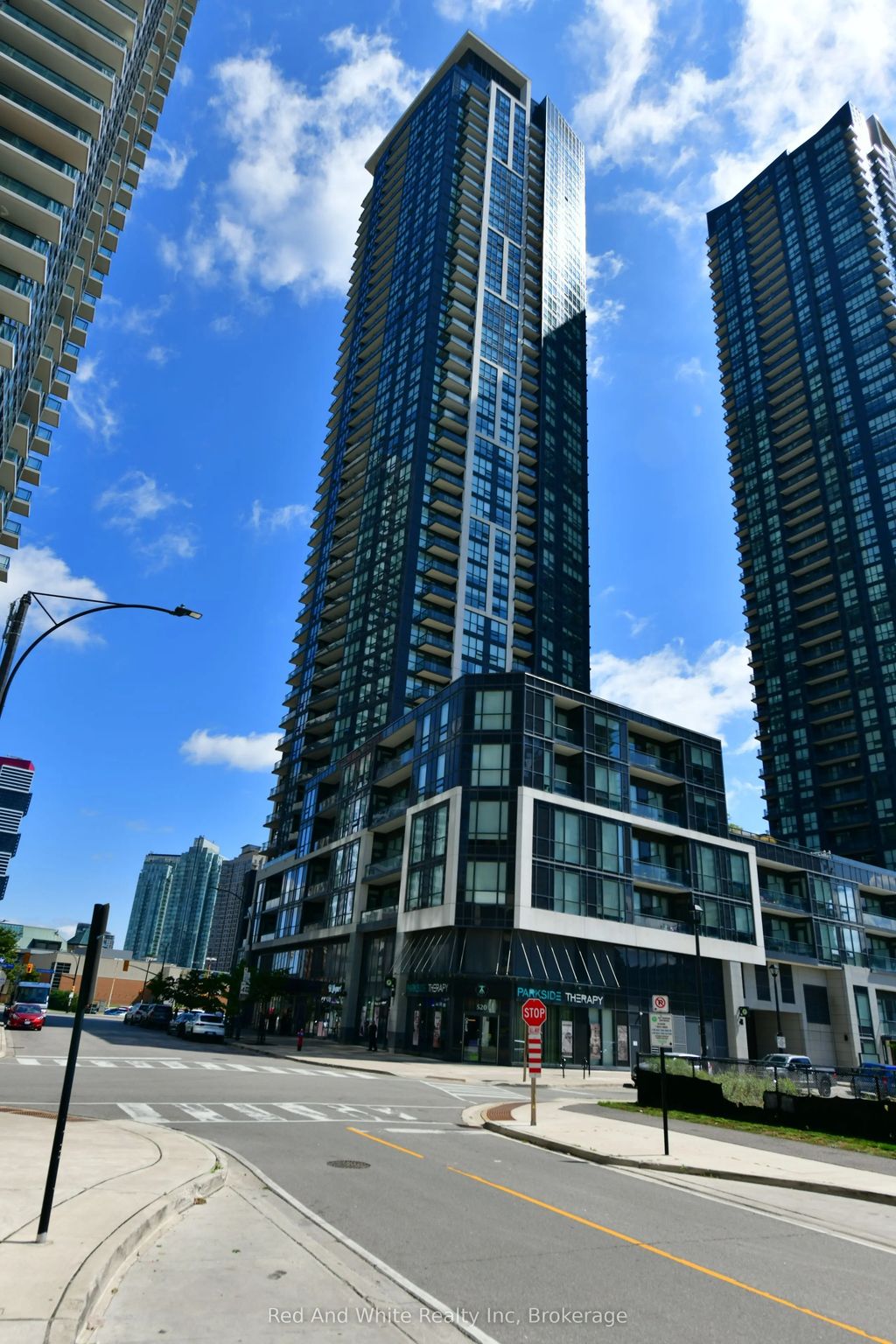 510 Curran Place 2001, Mississauga