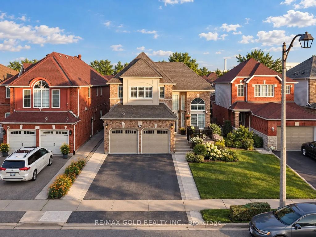 9 Squirreltail Way, Brampton